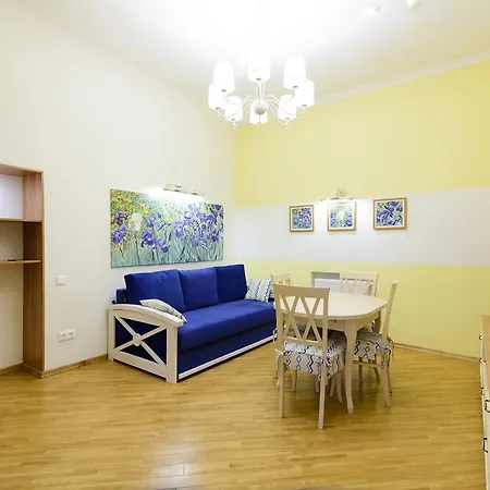 Apartment Vip ван гог на площі ринок *