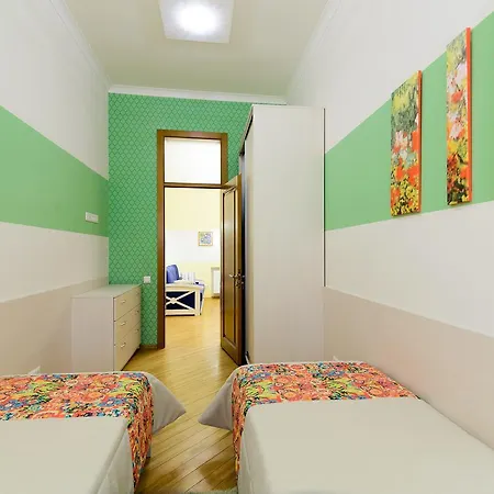 Appartement Vip ван гог на площі ринок *